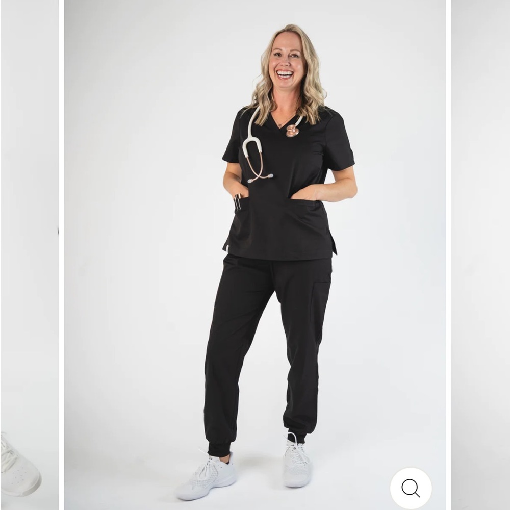 CODI Lubdub scrub top ** with RN credentials
